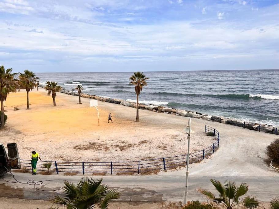 Benalmadena Costa Malaga Apartamento Muy Acogedor Con Vistas Al Mar Terraza Gigante Para Verano E Invierno Parking Luaran gambar