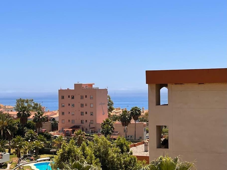 Benalmadena Costa Malaga Apartamento Muy Acogedor Con Vistas Al Mar Terraza Gigante Para Verano E Invierno Parking Luaran gambar