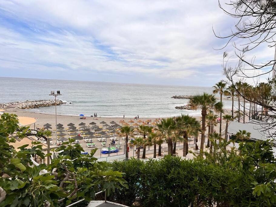 Benalmadena Costa Malaga Apartamento Muy Acogedor Con Vistas Al Mar Terraza Gigante Para Verano E Invierno Parking Luaran gambar